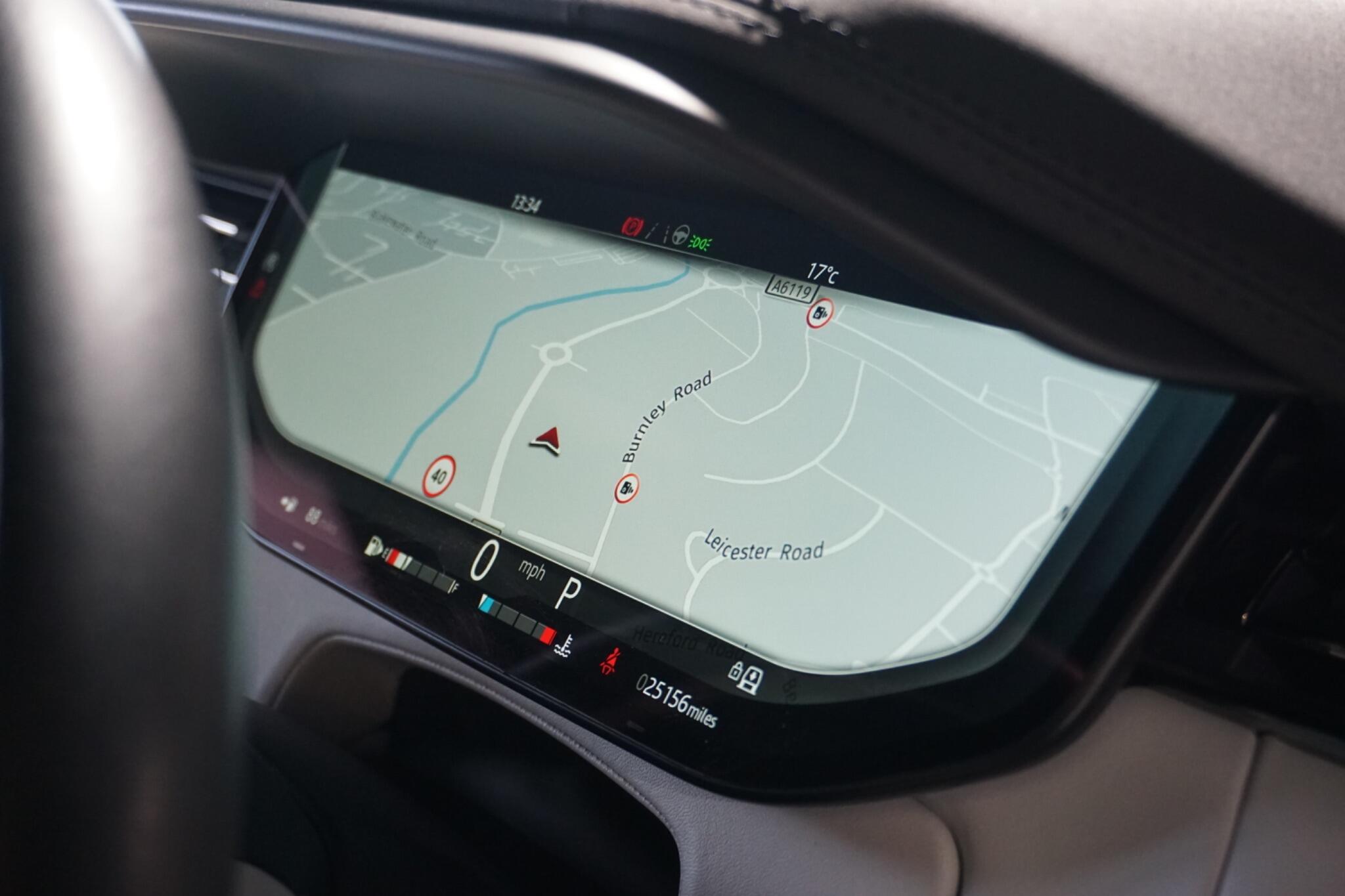 Land Rover Range Rover Sport 3.0 D300 MHEV Dynamic SE SUV 5dr Diesel Auto 4WD Euro 6 (s/s) (300 ps)